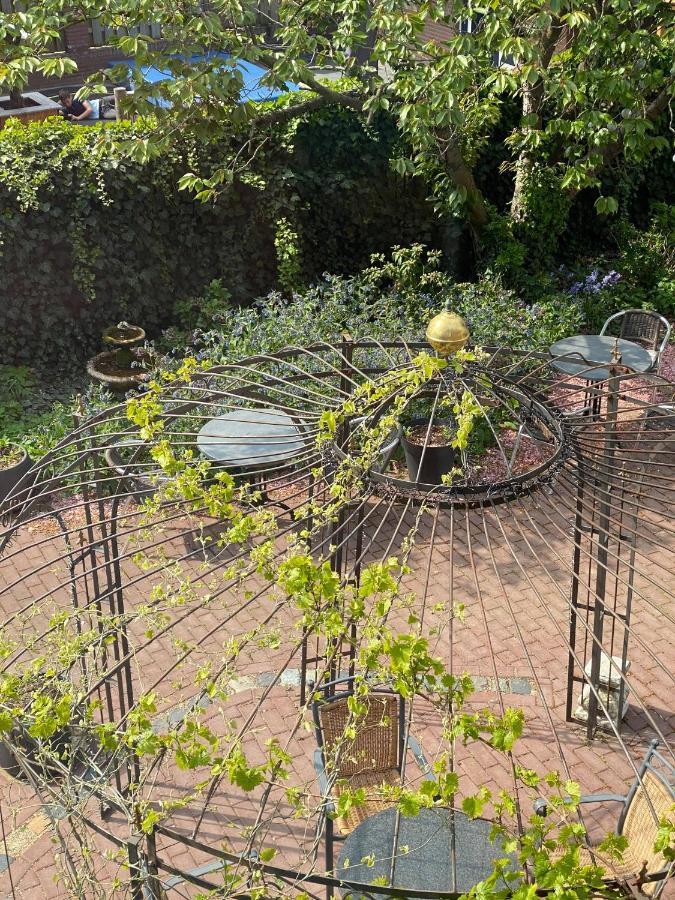 Atalanta-Wellness Roermond 'De Wethouder' Bed & Breakfast Herten Екстериор снимка