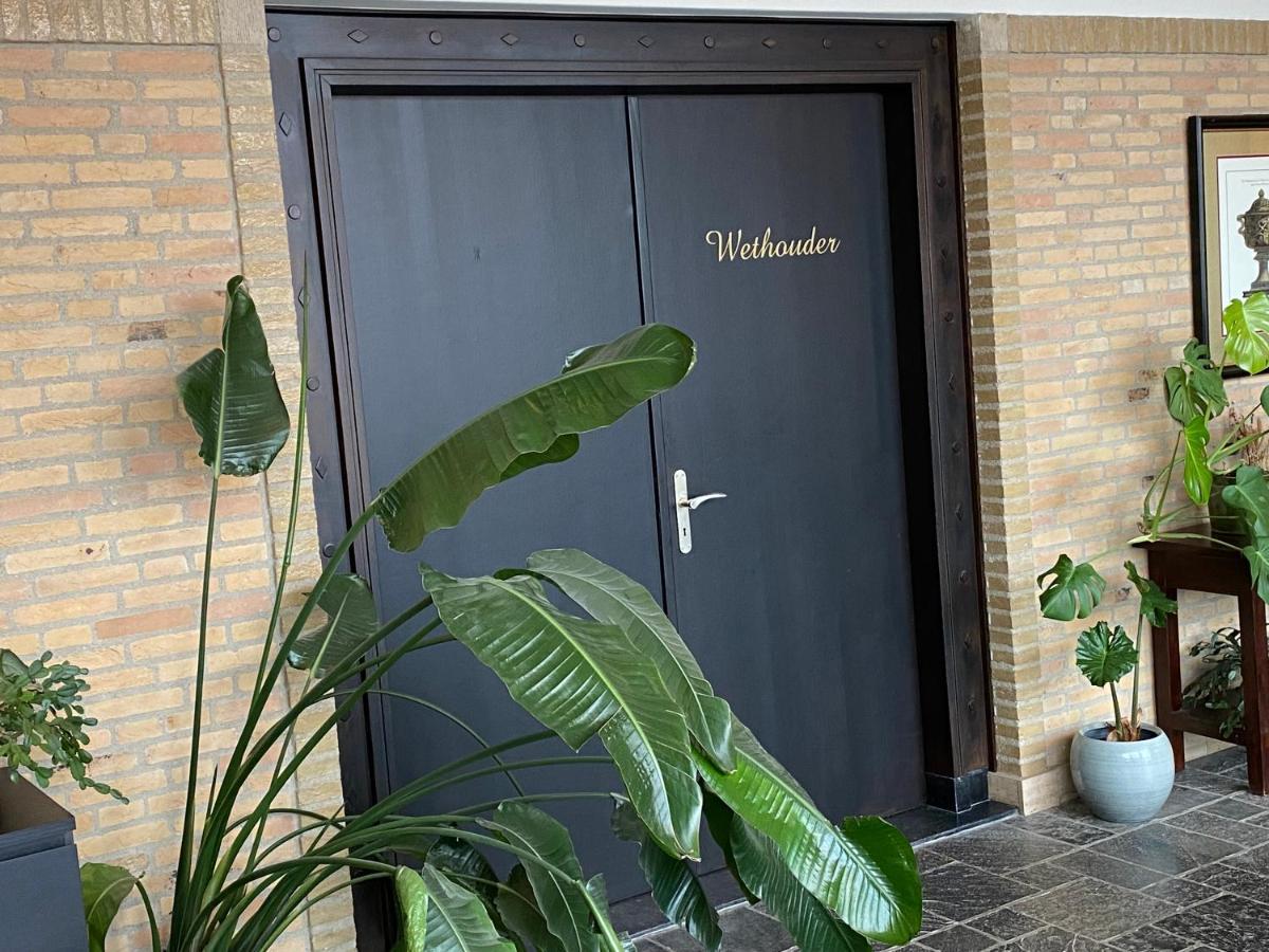 Atalanta-Wellness Roermond 'De Wethouder' Bed & Breakfast Herten Екстериор снимка